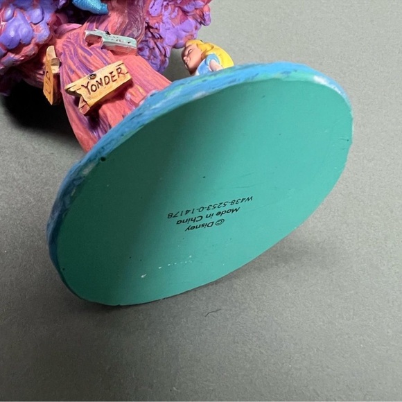 Disney ALICE IN WONDERLAND Cheshire Cat
Tree RARE Sketchbook Ornament 2014 - Picture 9 of 11